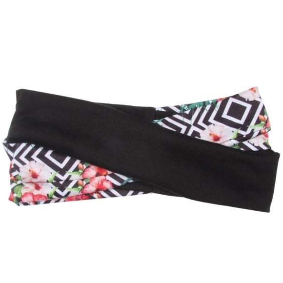 3/$25 Tropical Twist Headwrap - Picture 2 of 2